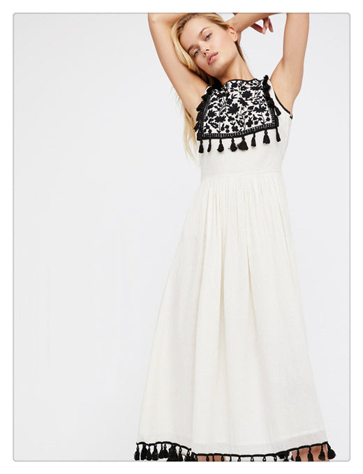 Boho Embroidered Fringe Dress – Sleeveless Floral Festival Style