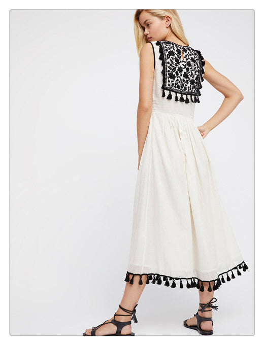 Boho Embroidered Fringe Dress – Sleeveless Floral Festival Style
