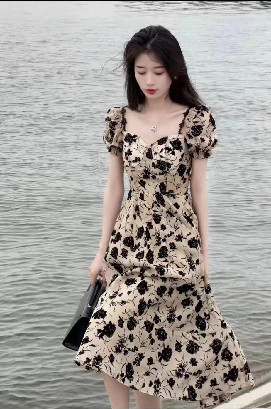 Personalized Floral Maxi Dress – Customizable Fit & Print Elegance