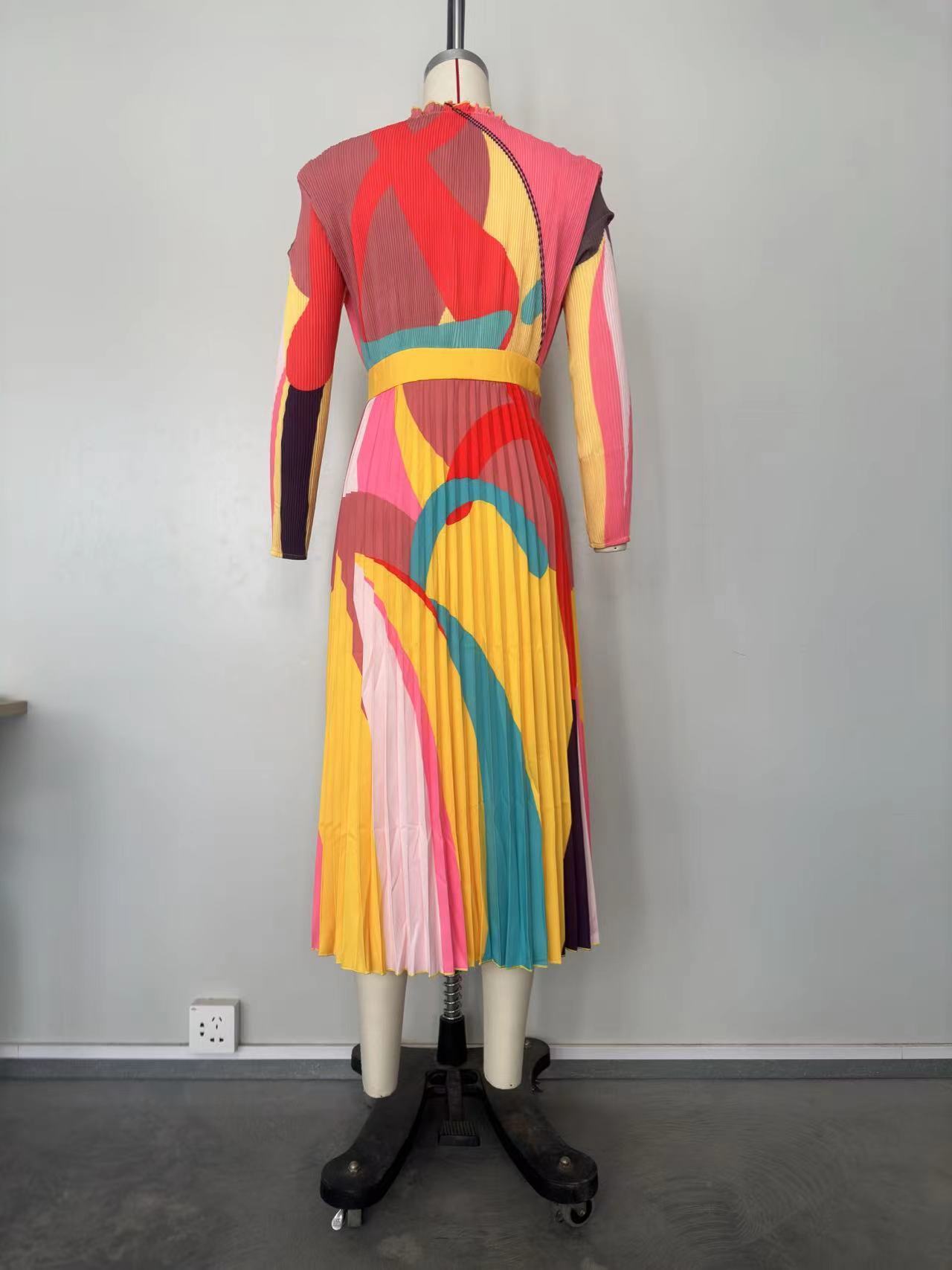 Pleated Princess‑Line Maxi Dress – Satin Feel Polyester, Elegant A‑Line Silhouette